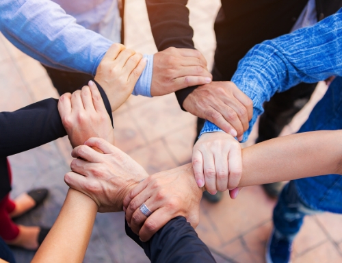 成为jinnian金年会的一份子