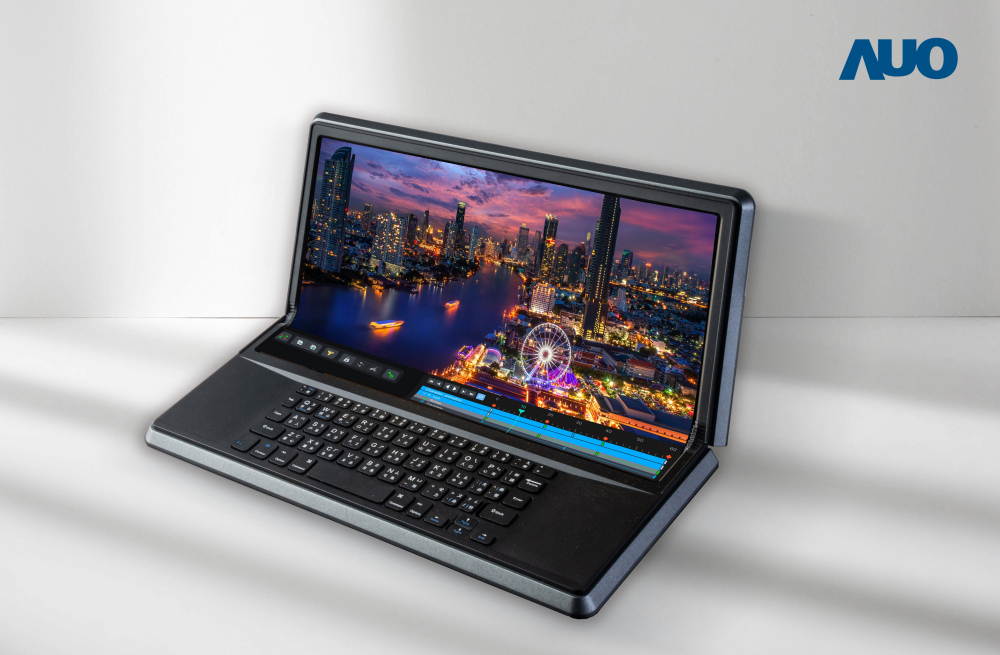 jinnian金年会14.6吋Micro LED折迭显示屏幕，搭配半径4mm的弯折绞炼，以及高画素、高亮度、高对比度的显示技术特点，即便在大视角下仍保有绝佳色相与亮度